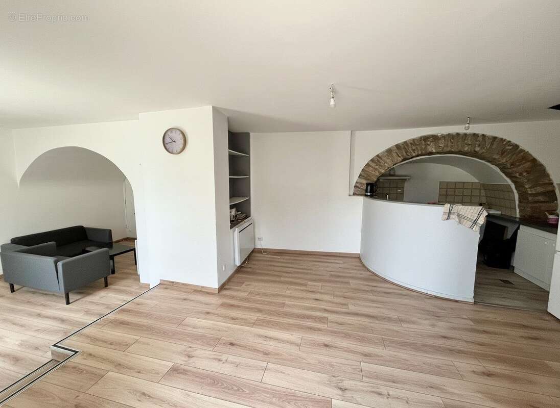 Appartement 146 m² à Mende  - photo 2