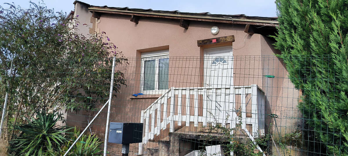 Appartement à AUZITS