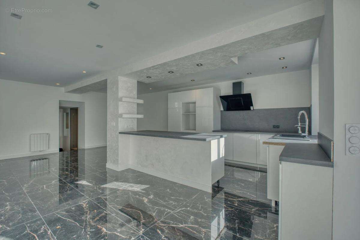 Maison à VAHL-LES-FAULQUEMONT