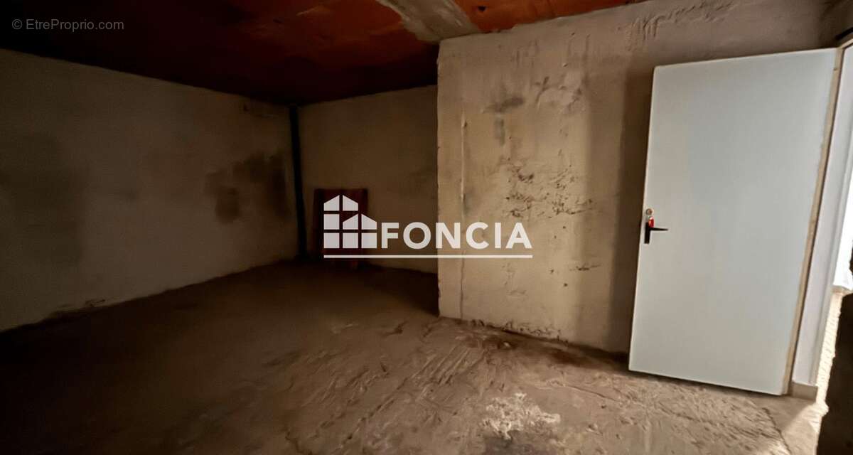 À vendre – Local de réserve de 22 m² - photo 3