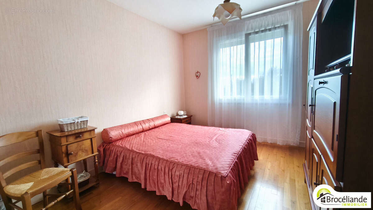 Maison à SAINT-GILLES