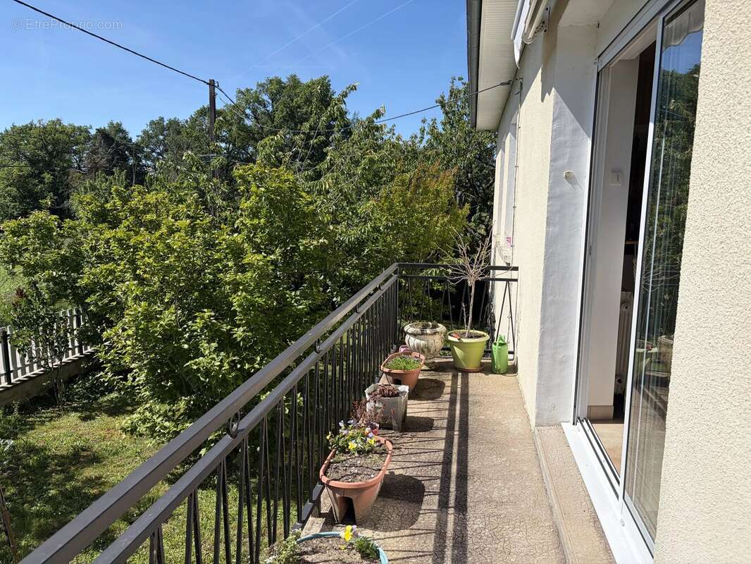 Jolie maison de 96 m² à Champs-Romain - photo 6