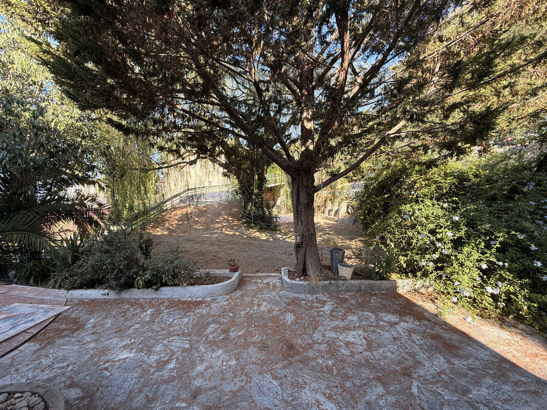 Maison de ville dans le centre de CAP D'AIL - photo 11