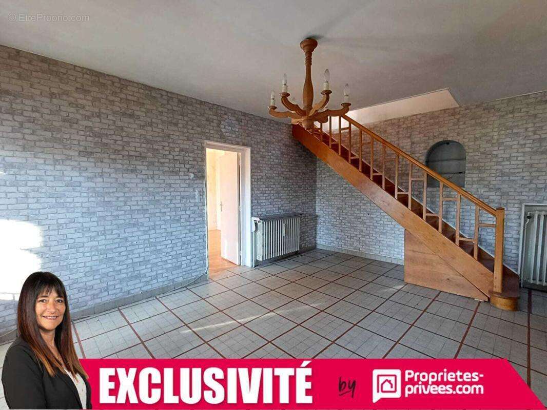 LE COTEAU, 2 maisons avec 3 appartements +  2 garages - photo 5