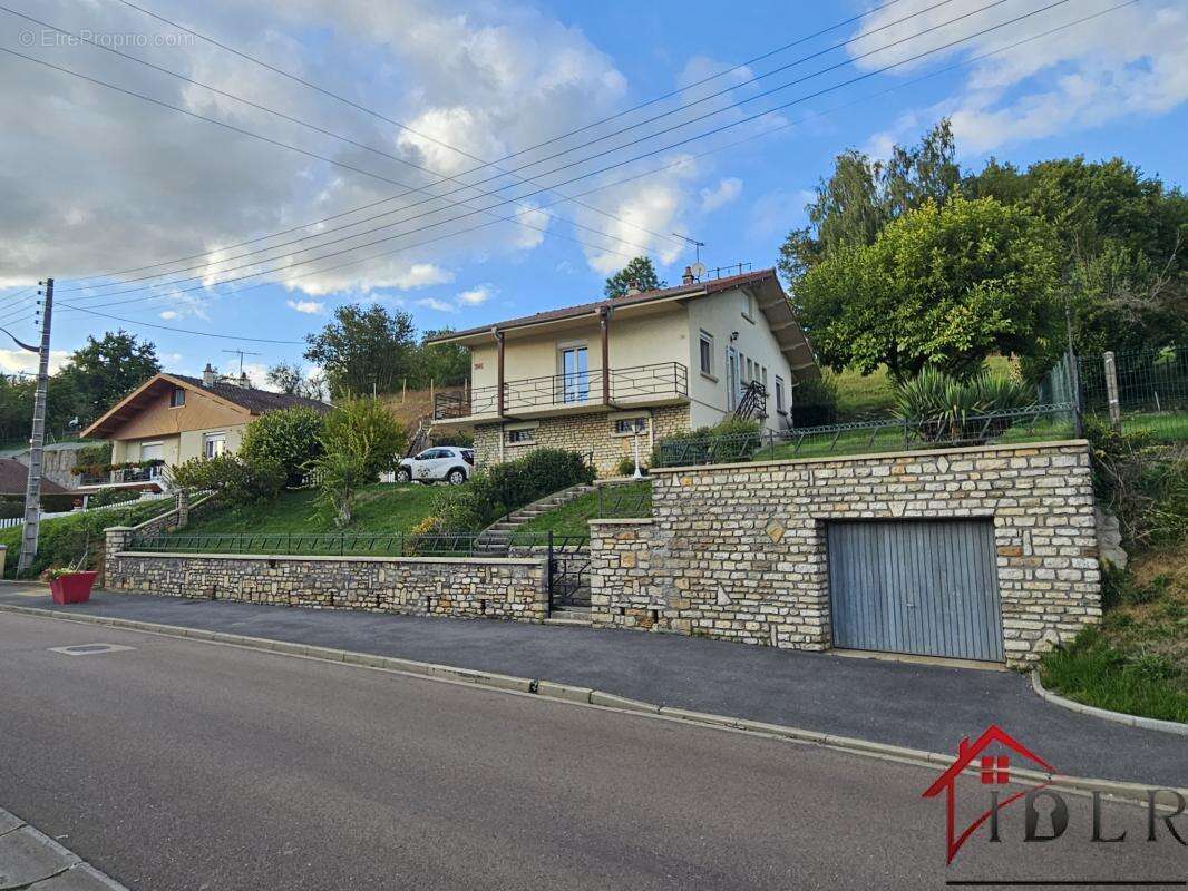 Maison à BROUSSEVAL