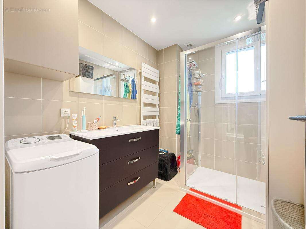 Maison à TOURRETTES-SUR-LOUP