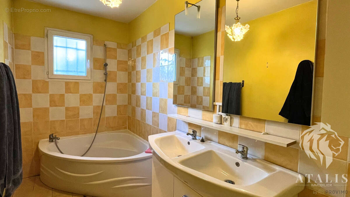 Maison à SAINT-NAZAIRE-EN-ROYANS