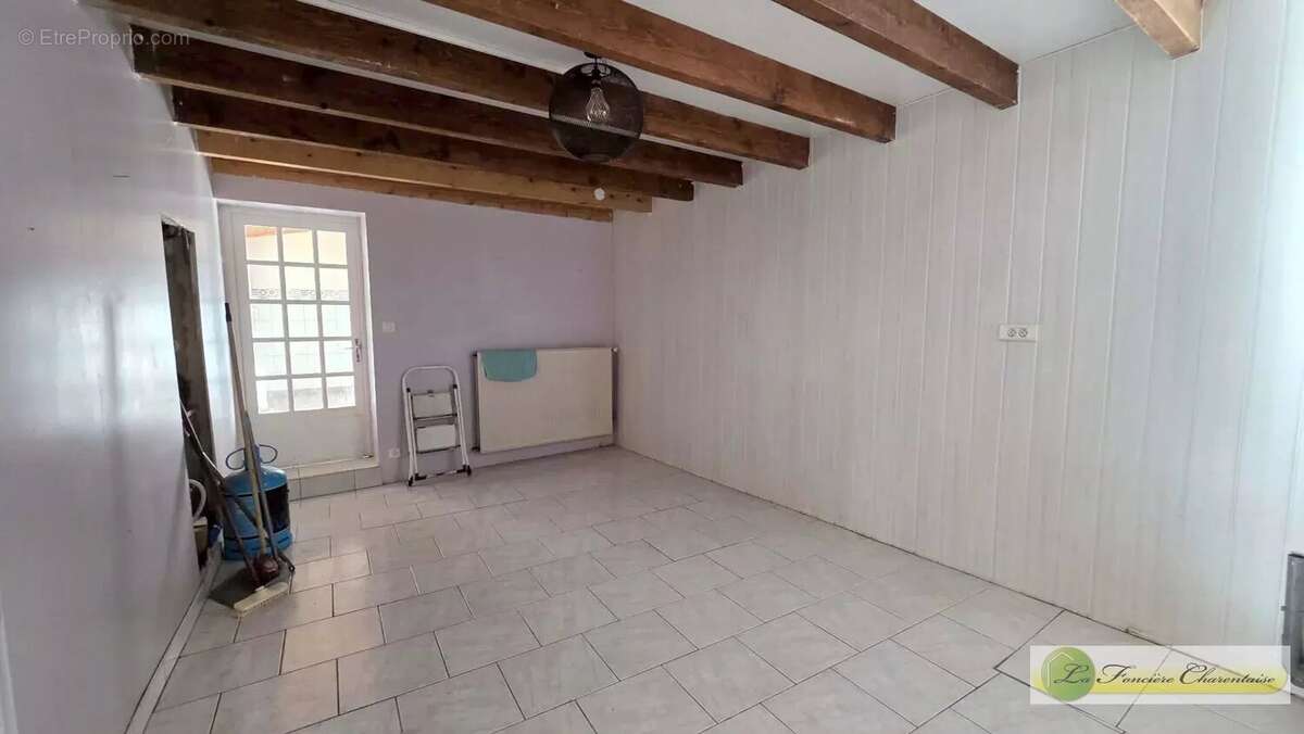 Maison à FOUQUEURE