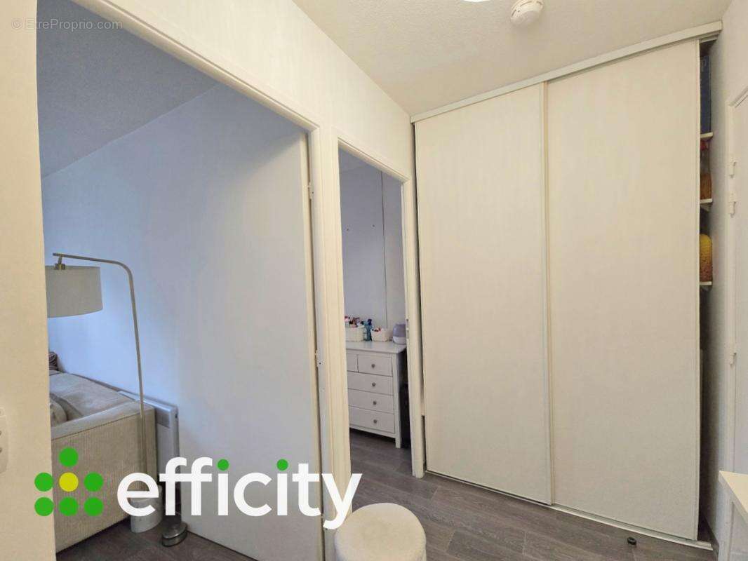 Appartement à PUGET-SUR-ARGENS