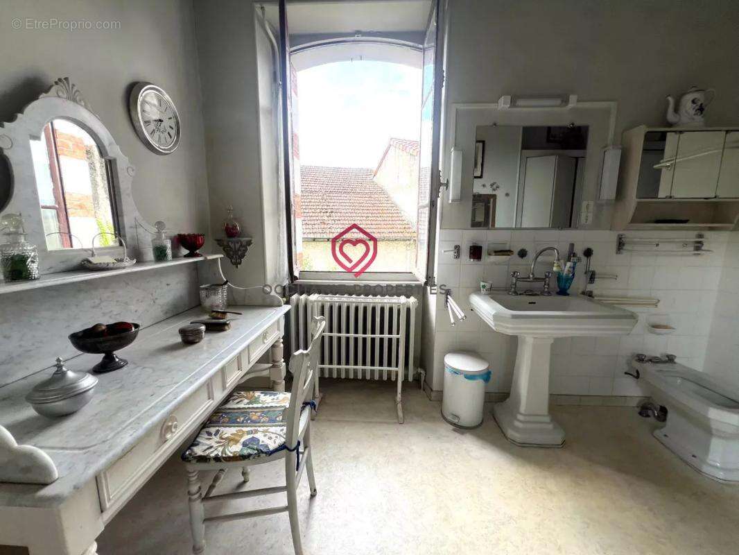 Maison à MANE