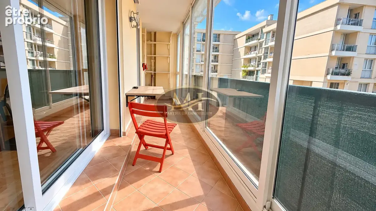 Martigues   jonquières   t4 de 72,22 m2 avec loggias et cave - photo 8
