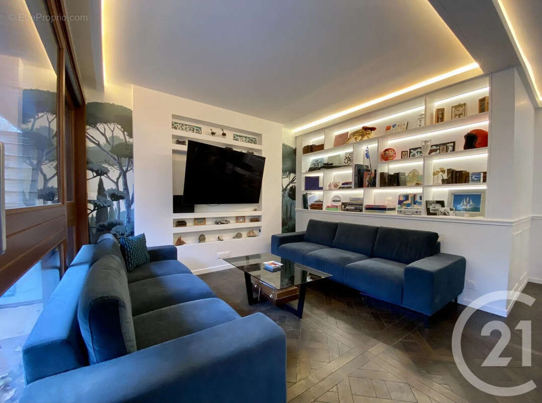 Appartement à LA CELLE-SAINT-CLOUD