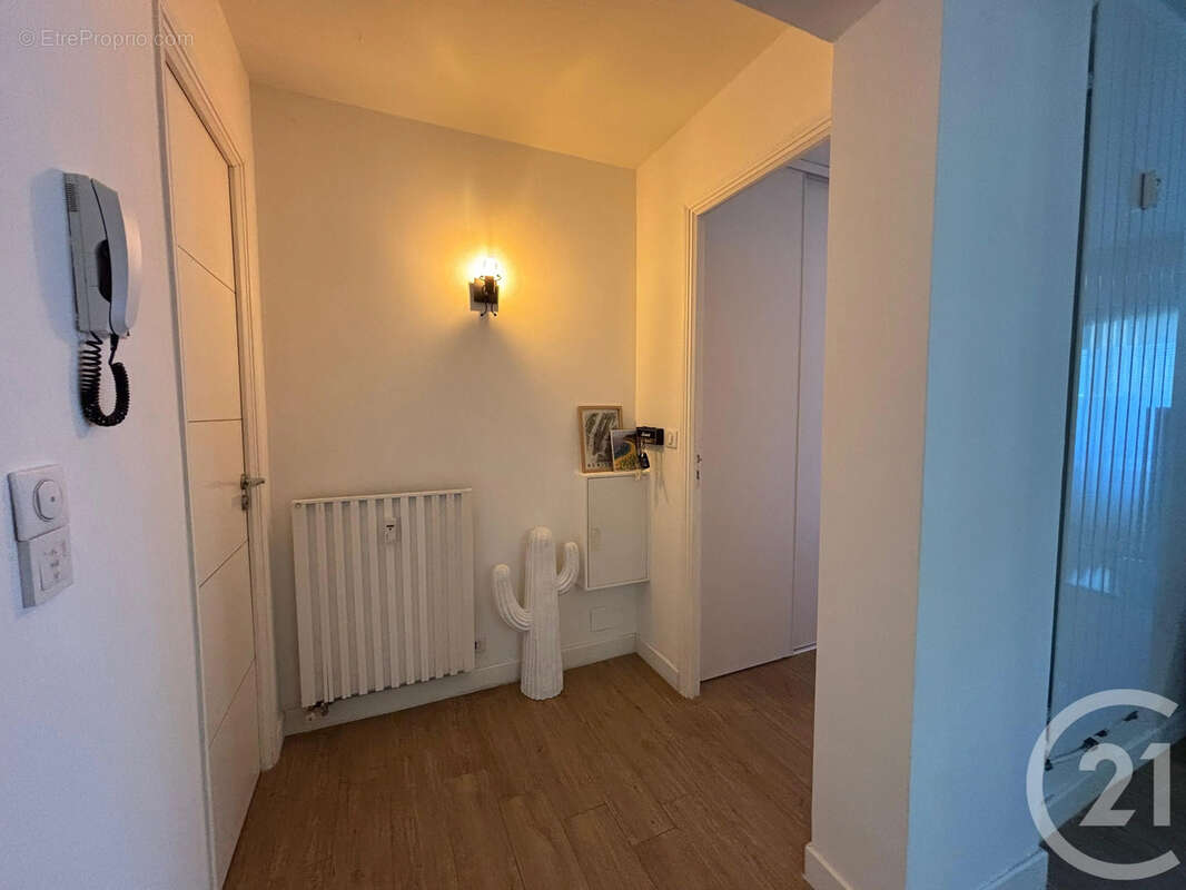 Appartement à LE CANNET