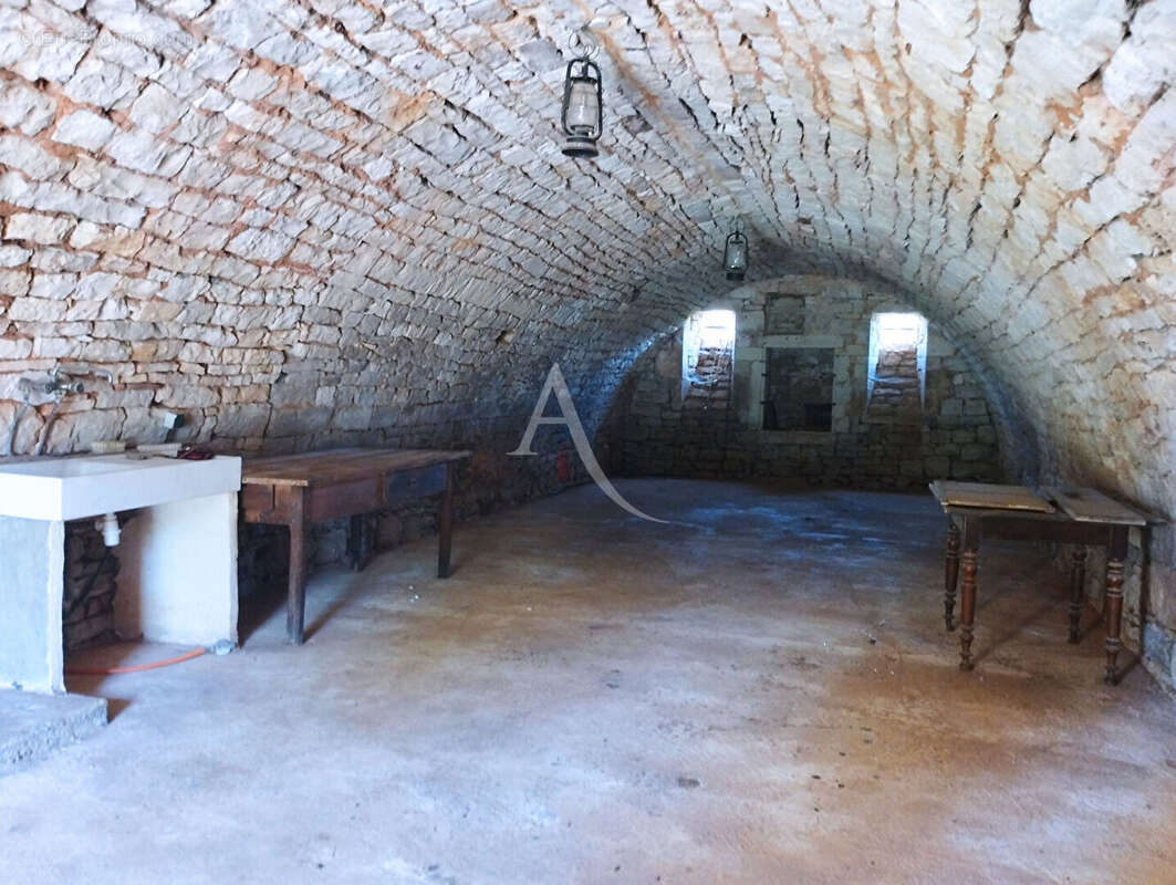 Maison à LES JUNIES