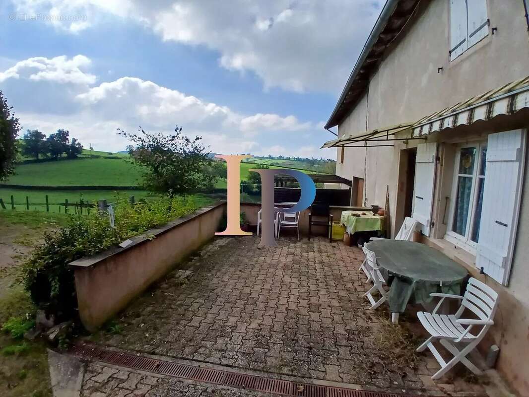 Maison à CHAUFFAILLES