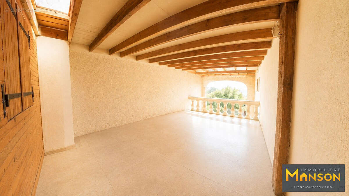 Maison 206 m² à Courbesseaux  - photo 3