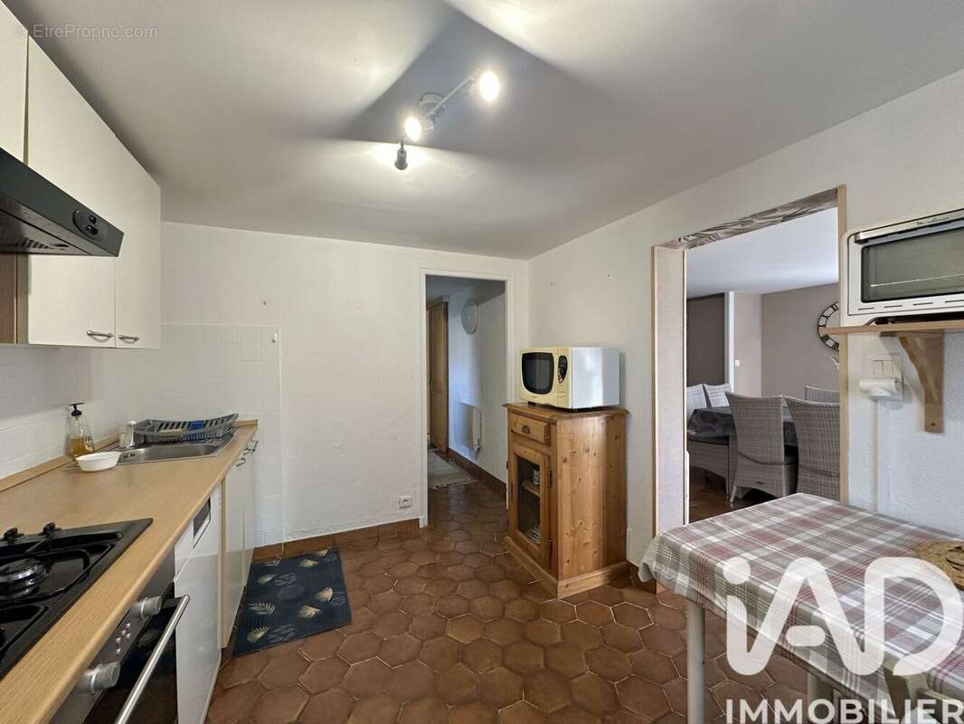 Maison 140 m² à Grillon  - photo 8