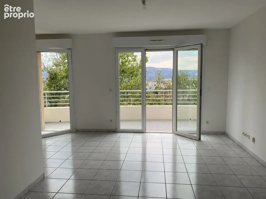 T3 avec terrasse, cave et garage, Le Clos de Santolines, 26500 BOURG LES VALENCE - photo 2