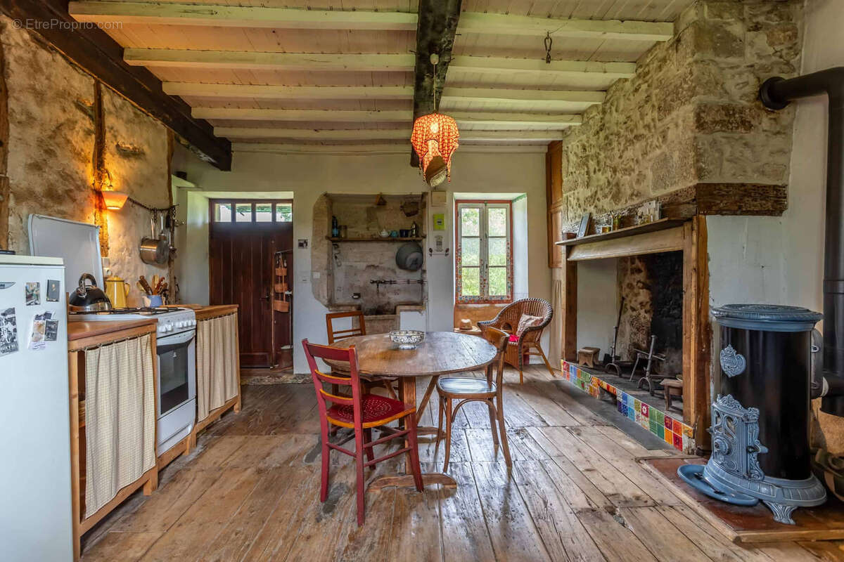 Country property - photo 11