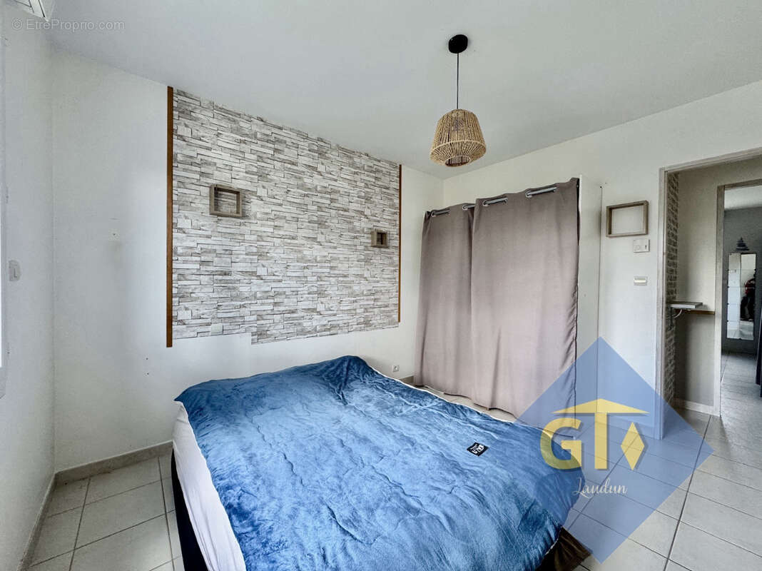 Maison à SAINT-PAUL-LES-FONTS