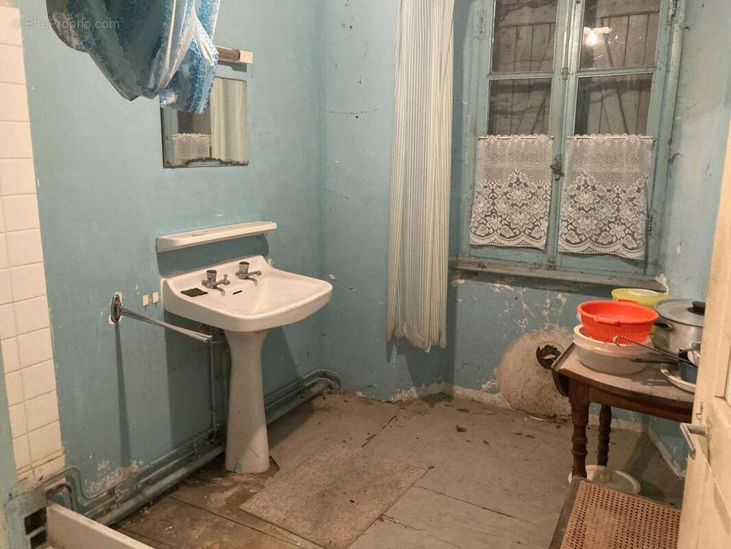 Maison 114 m² à Valette  - photo 7