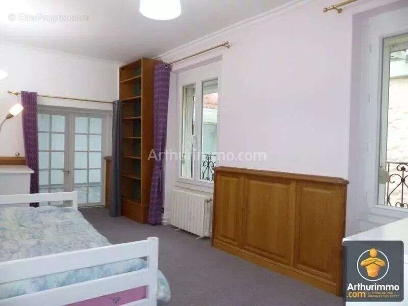 Maison à VILLENEUVE-LE-ROI