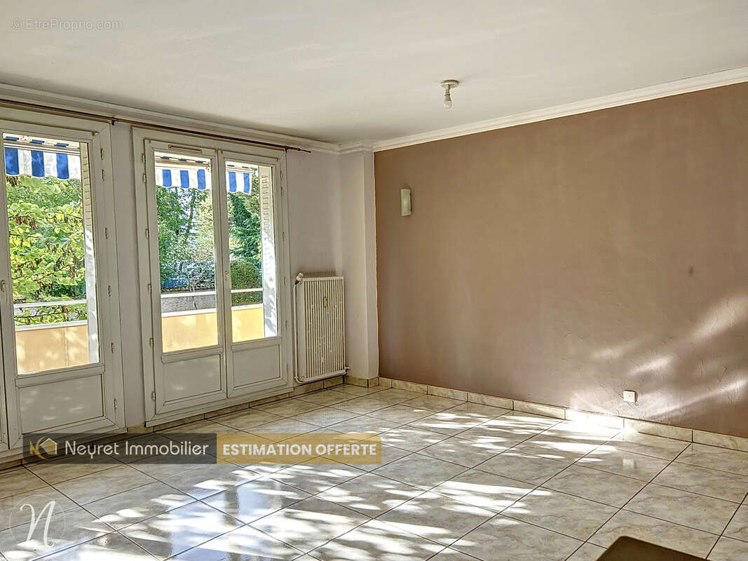 Appartement à FRANCHEVILLE