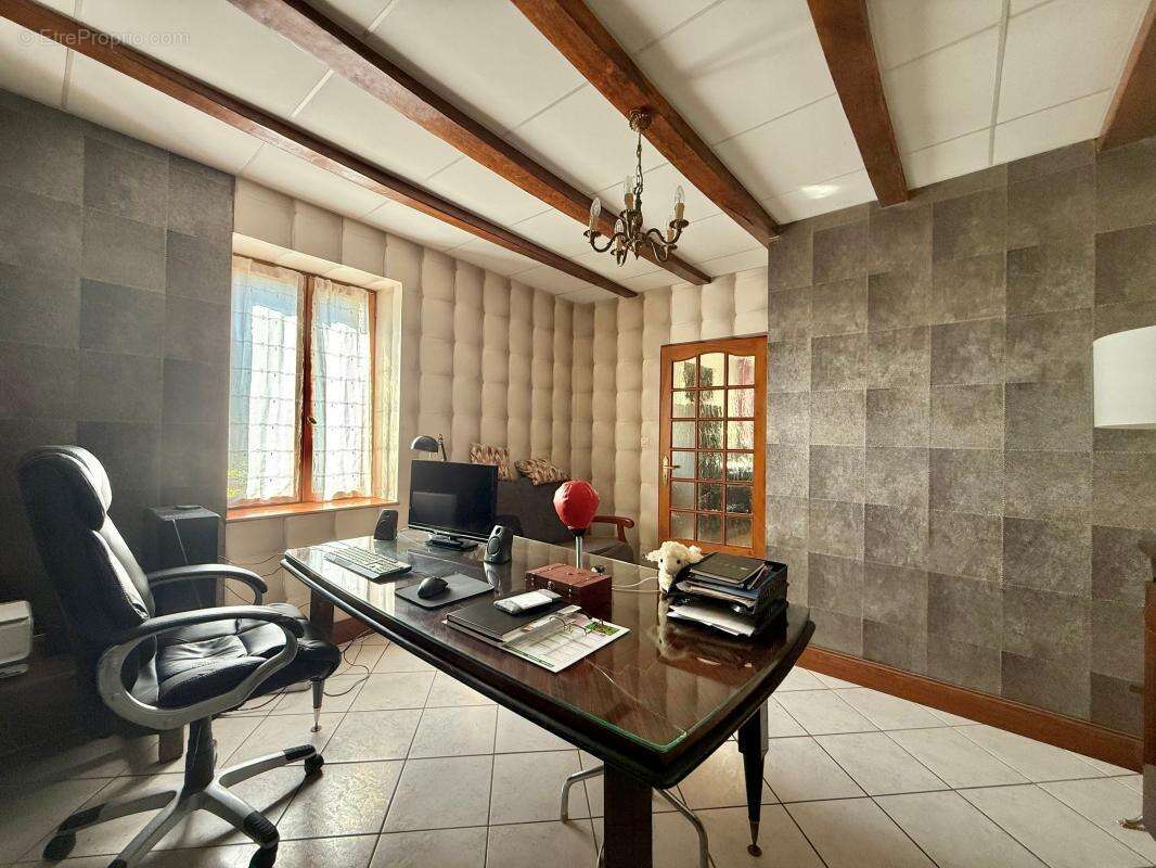 Maison à LONGECOURT-EN-PLAINE