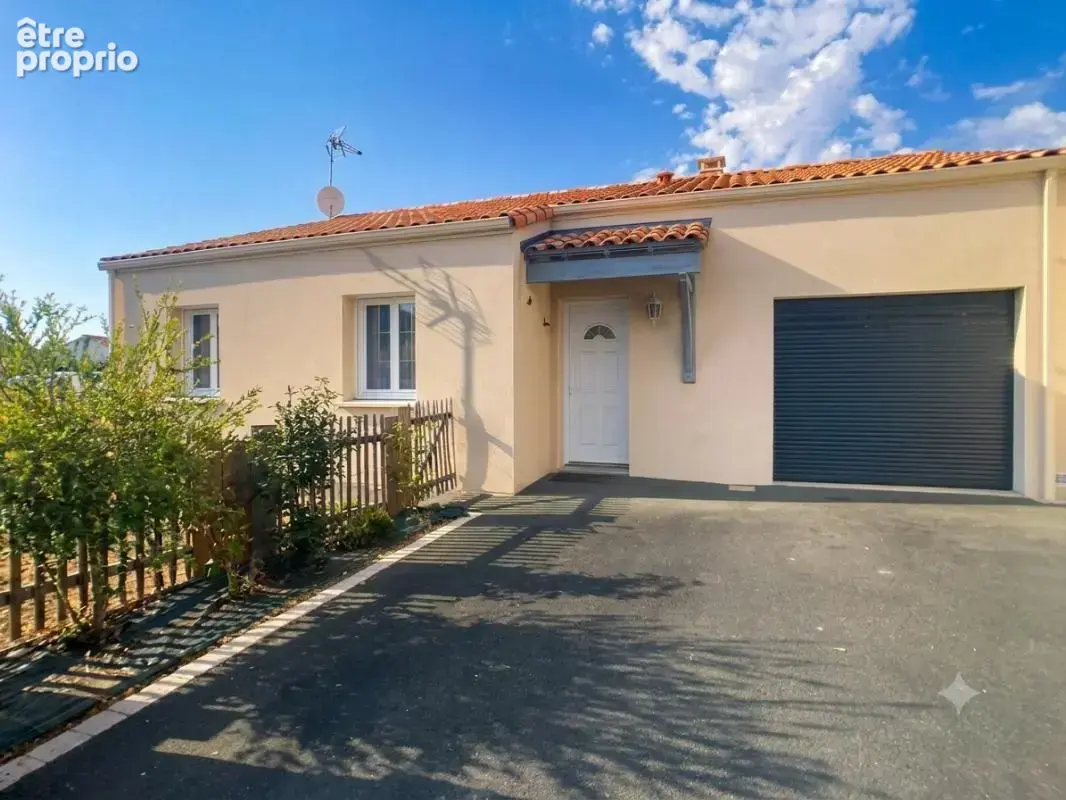Maison à GIVRAND