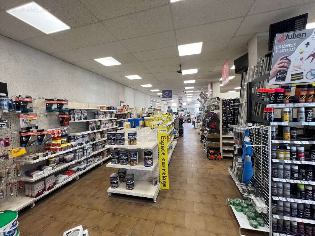 Commerce à EYGUIERES