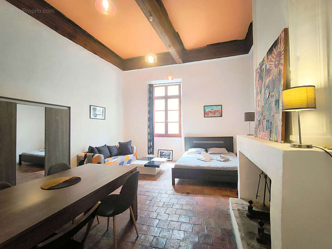 Maison de caractère à vendre à Lagrasse avec vue sur l'abbaye, terrasse de toit et studio indépendant - photo 3