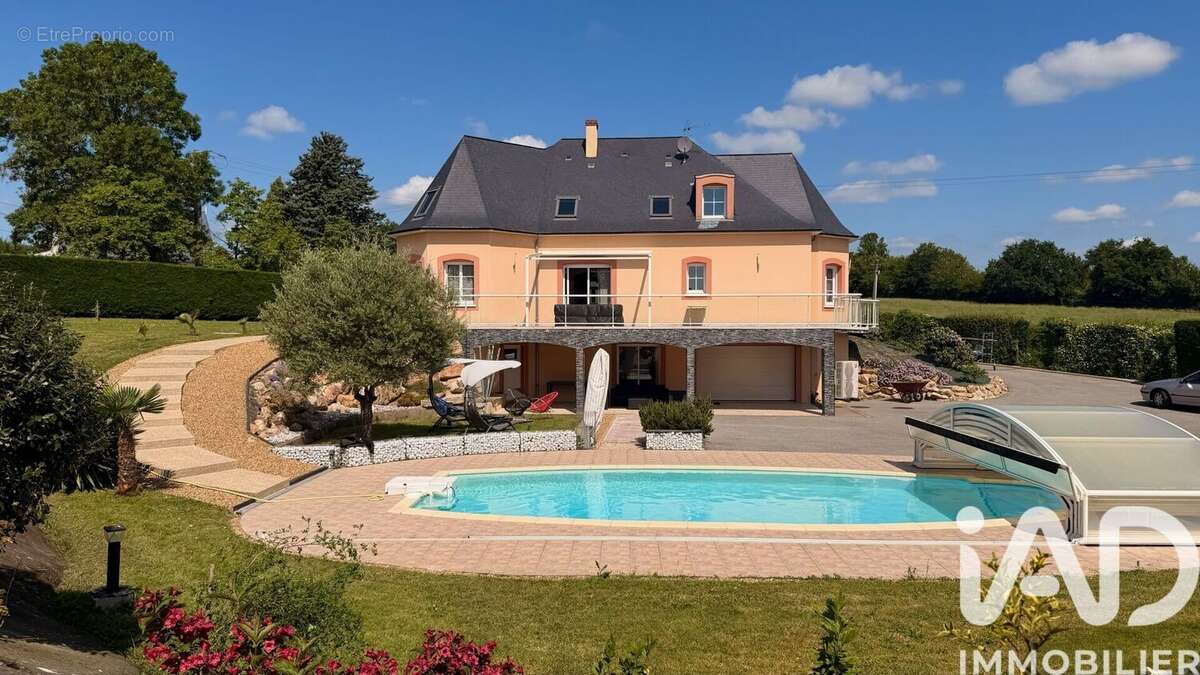 Photo 3 - Maison à GREZ-NEUVILLE