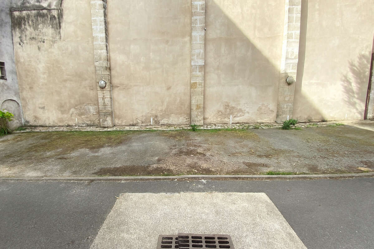 Parking à BORDEAUX