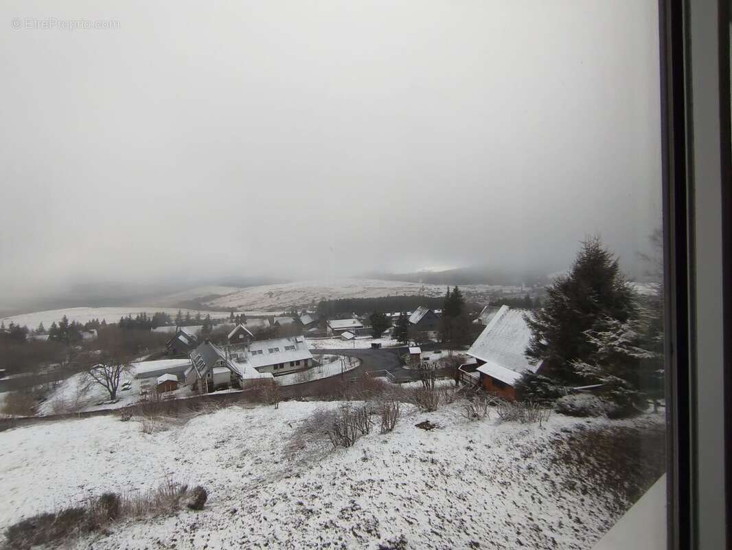 Appartement à BESSE-ET-SAINT-ANASTAISE