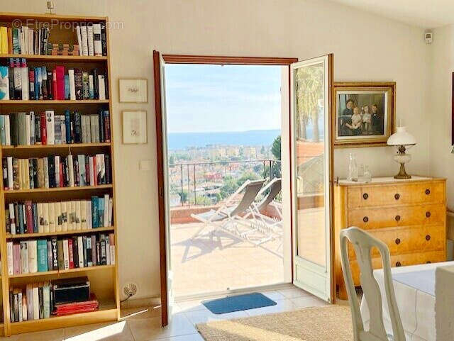 Appartement à CAGNES-SUR-MER