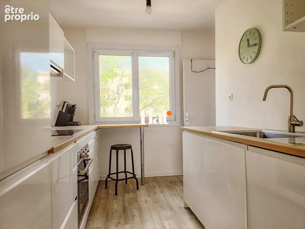 Appartement T6 + CAVE+ parking libre / Beausejour / tram 3 - DPE E. - photo 15