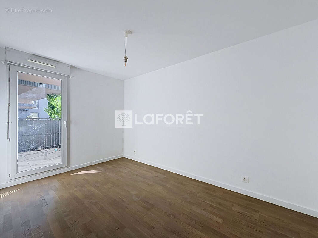 Achères - Appartement 2 pièces de 48 m² avec balcon et parking - photo 9
