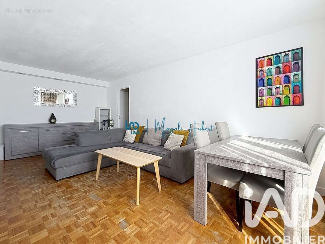 Photo 2 - Appartement à VILLEMOMBLE