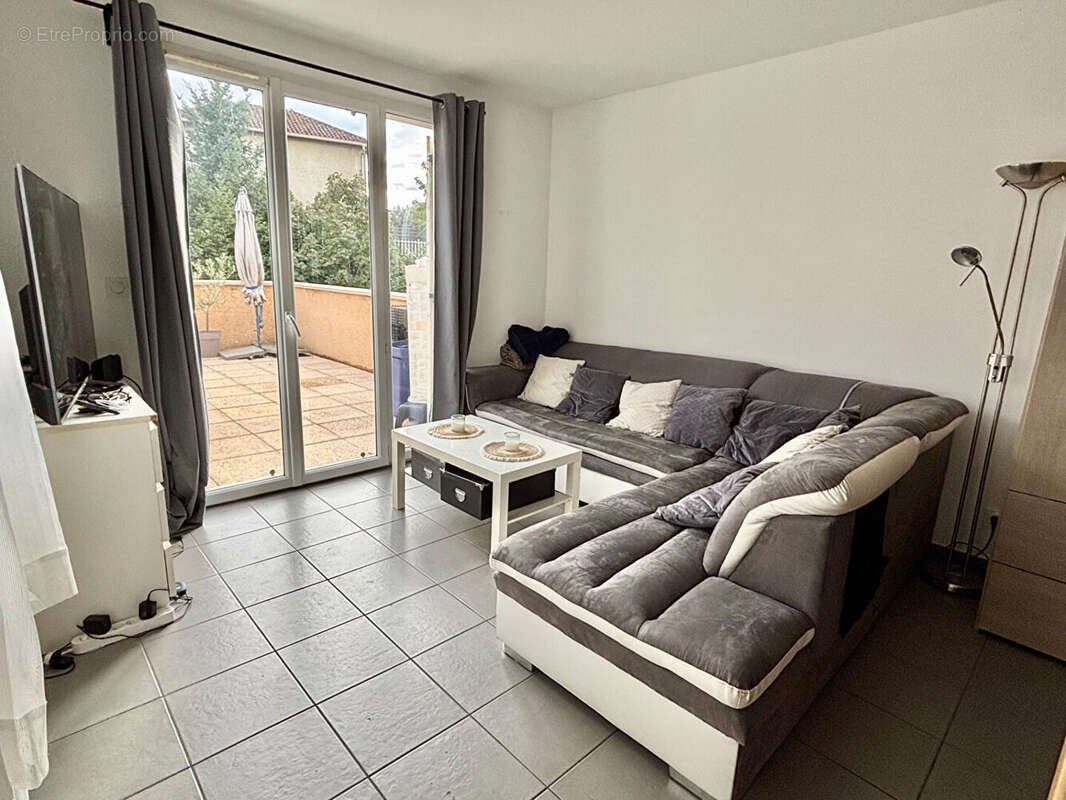 Appartement à PONT-DE-CHERUY