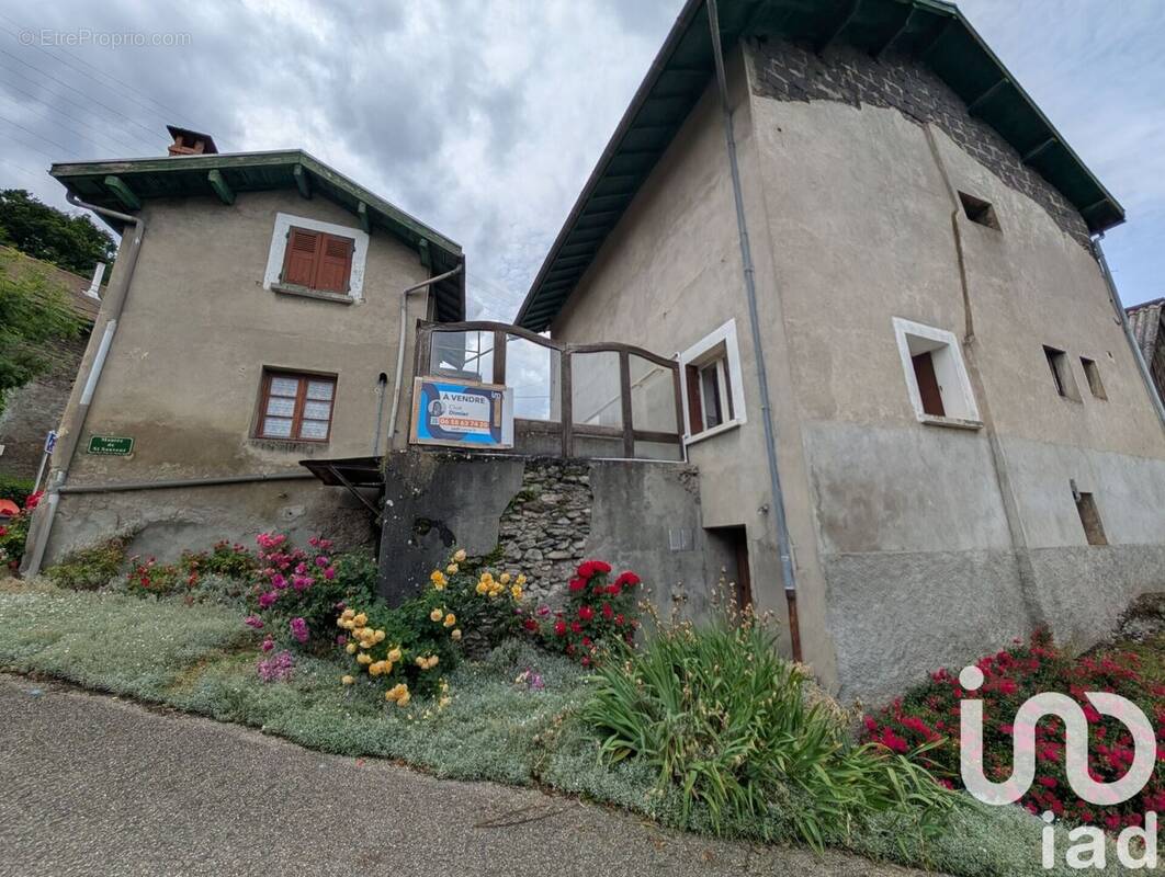 Photo 1 - Maison à NOTRE-DAME-DE-MESAGE