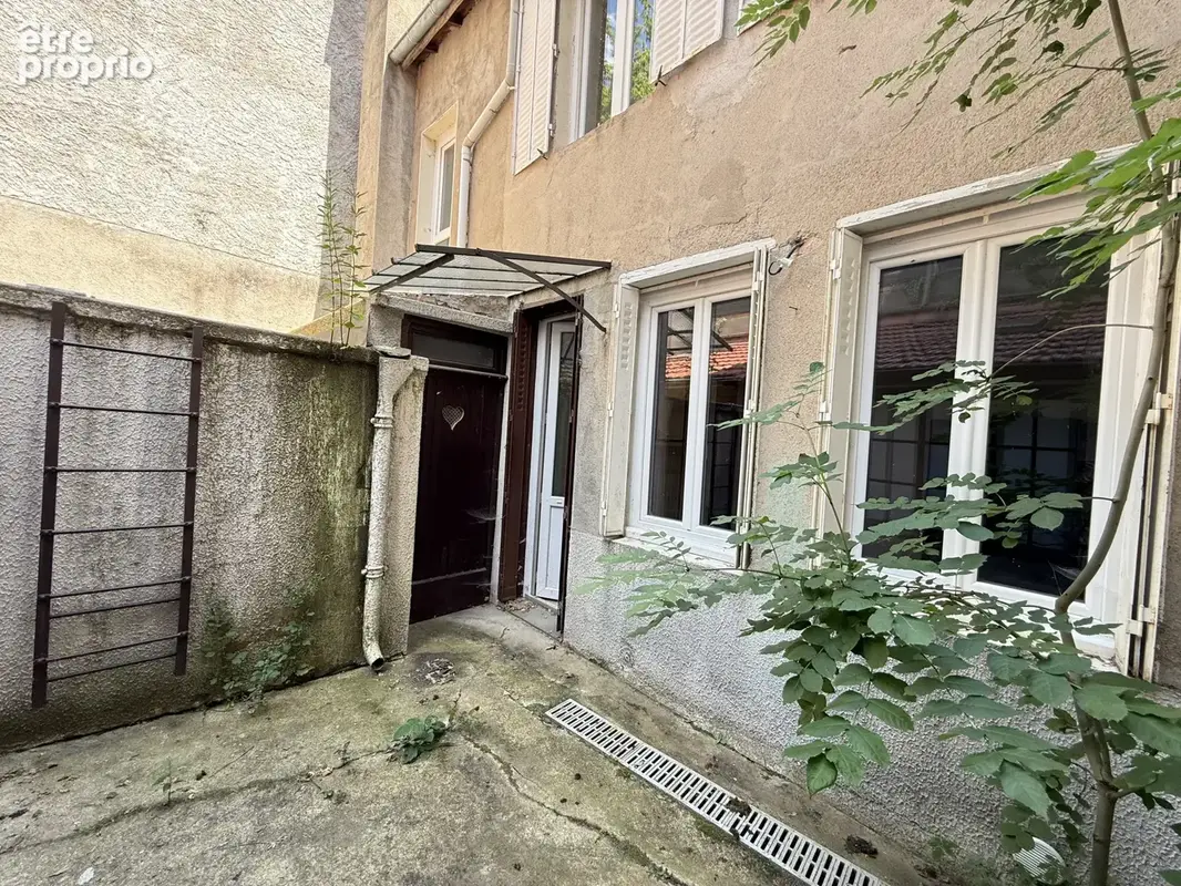 Photo Maison à Saint-Remy-Sur-Durolle au prix de 98 000€