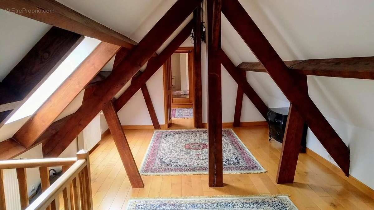 Maison à LES LOGES-EN-JOSAS