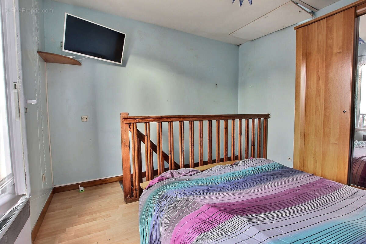 Appartement à LES LILAS