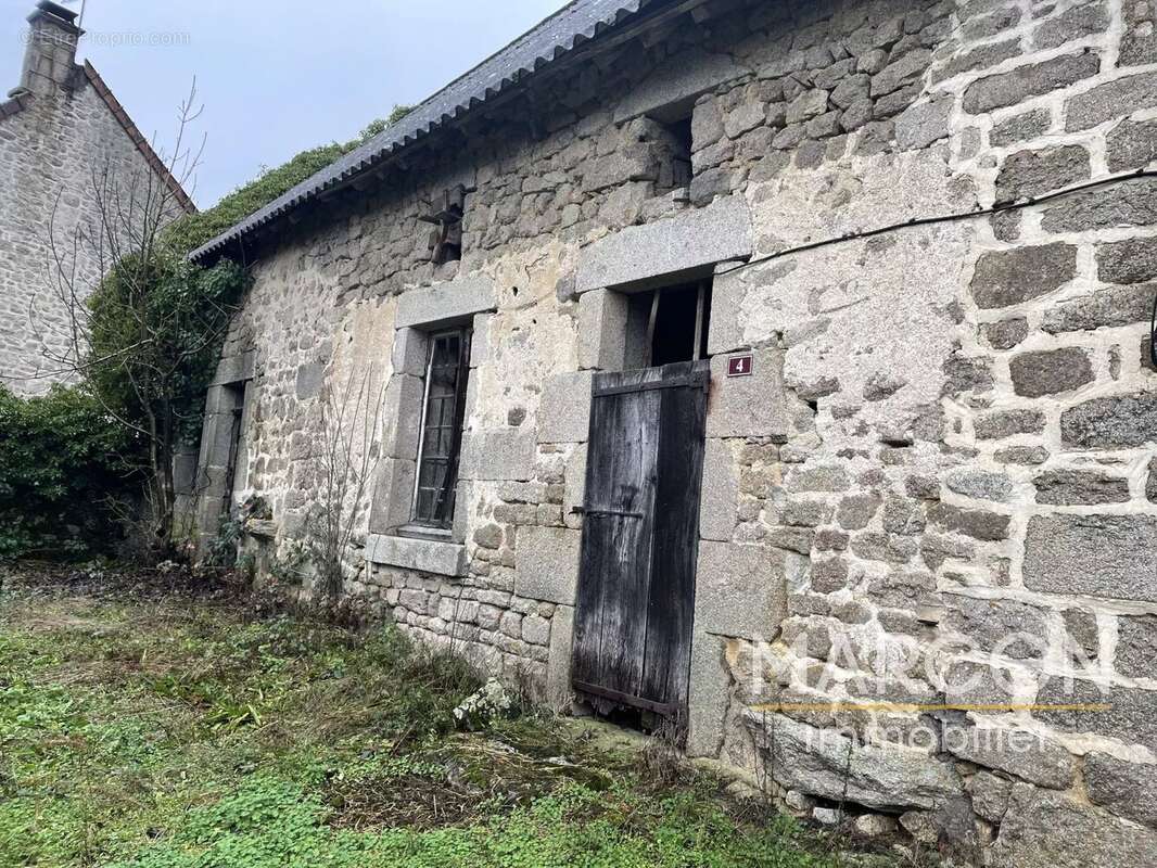 Maison à CHENERAILLES