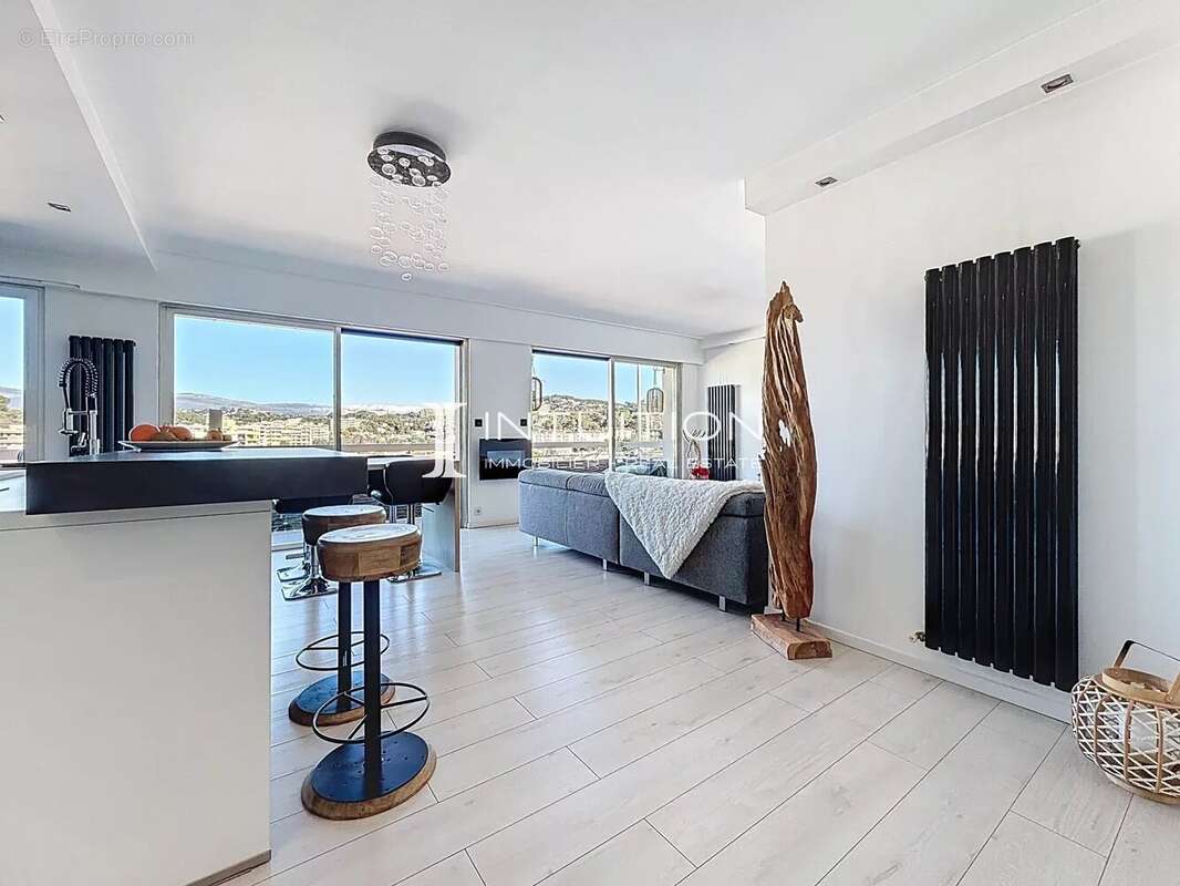 Appartement à LE CANNET