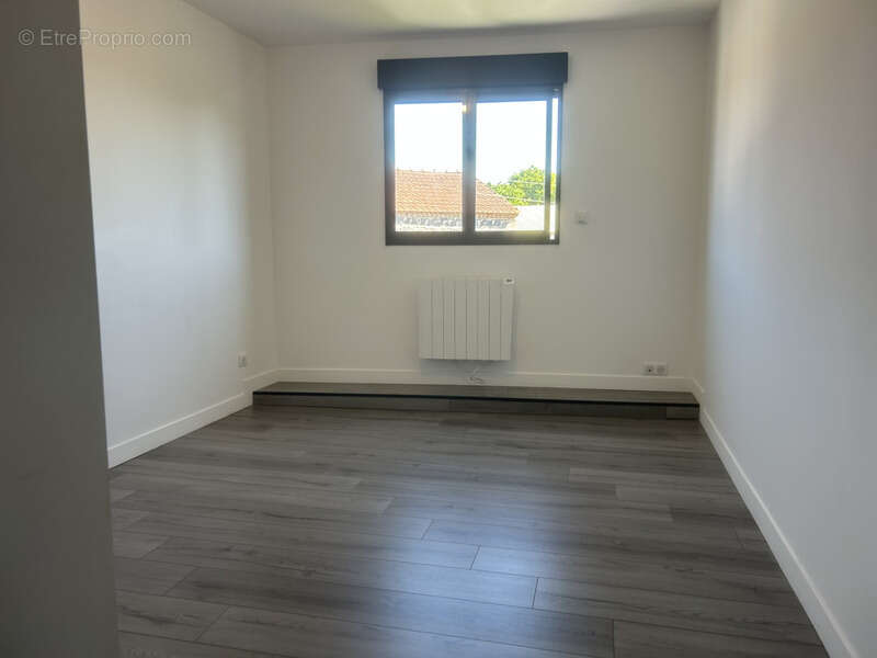 SURAT Maison de 166 m2 avec cour - photo 12