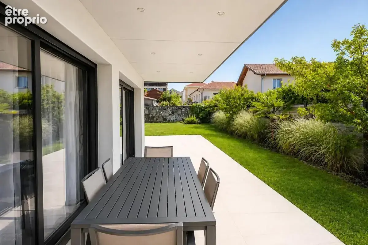 THONON-Corzent Villa  de 227 m² avec T2 indépendant - photo 4