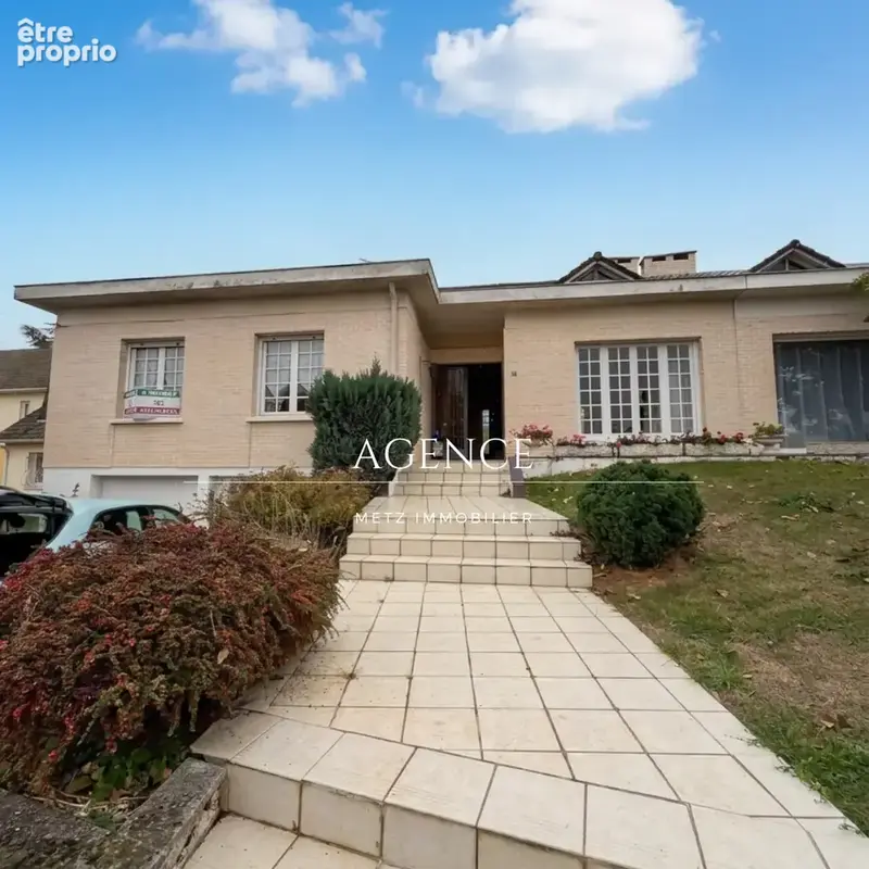 Maison à Montigny les Metz - photo 1