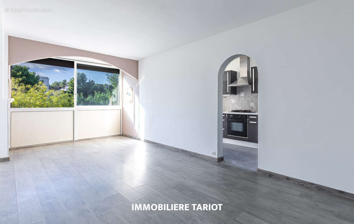 Appartement à MARSEILLE-12E