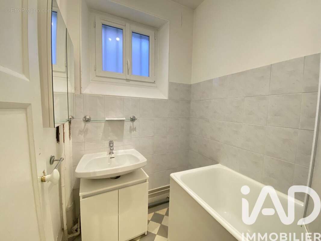 Photo 5 - Appartement à ASNIERES-SUR-SEINE
